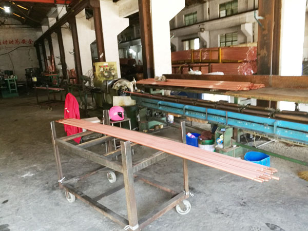 銅管翅片加工、調(diào)直設(shè)備